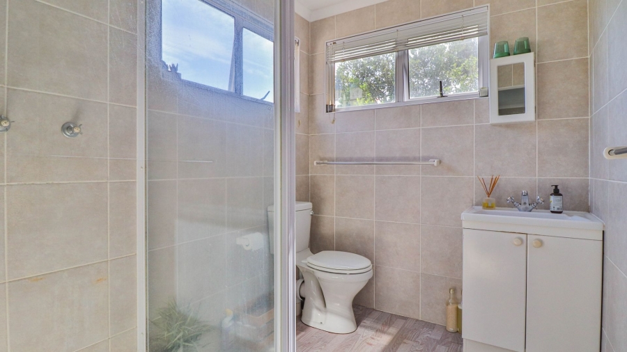 3 Bedroom Property for Sale in Beacon Bay North Eastern Cape